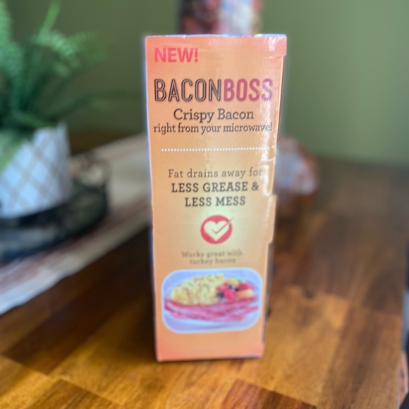 NIB BaconBoss Microwave Bacon Cooker - Picture 2 of 2
